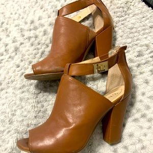 Guess heels